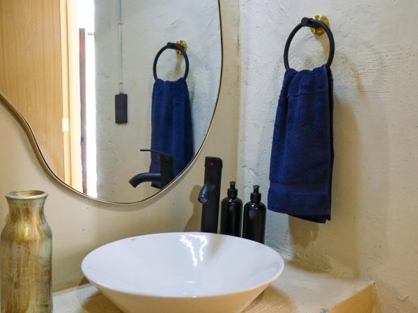 Real Santuario : photo 9 de la chambre suite lit queen-size avec baignoire spa