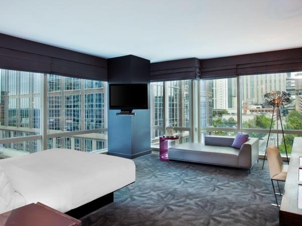 W Atlanta Downtown : photo 5 de la chambre chambre d'angle avec 1 lit king-size - espace cool
