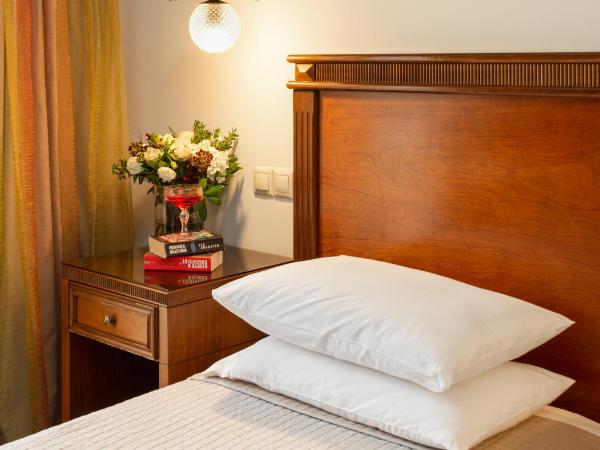 Hotel El Greco : photo 1 de la chambre chambre lits jumeaux