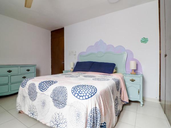 Hostal en El Centro LaKiwa : photo 9 de la chambre chambre double avec salle de bains privative