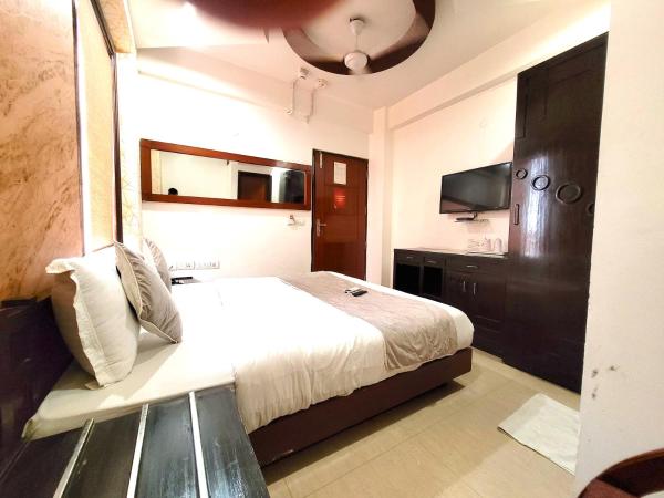 Hotel The Daanish Residency - Karol Bagh : photo 7 de la chambre chambre double ou lits jumeaux