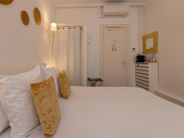 Hôtel & Espace Bien-être La Maison du Lierre : photo 5 de la chambre chambre double avec terrasse