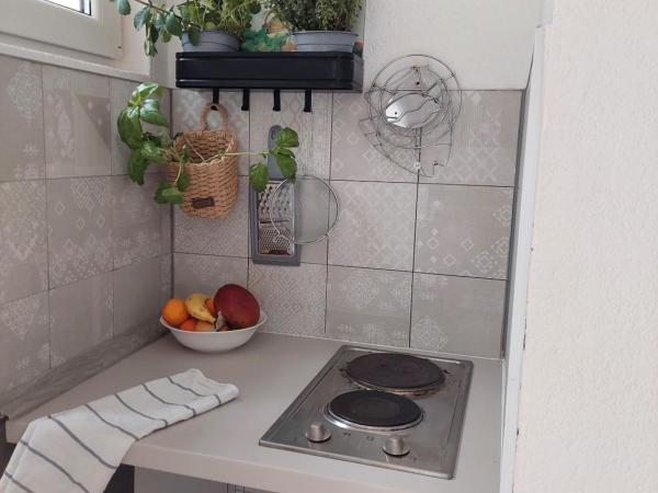 Rooms & Studio Apartments Šibenik : photo 5 de la chambre studio confort