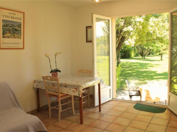 Mas Le Pont des Aubes : photo 5 de la chambre appartement - rez-de-chaussée