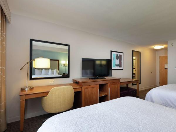 Hampton Inn & Suites-Austin Airport : photo 1 de la chambre chambre double avec 2 lits doubles