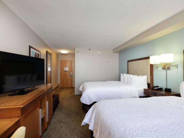 Hampton Inn & Suites-Austin Airport : photo 2 de la chambre chambre double avec 2 lits doubles