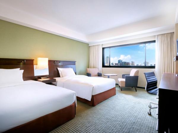 ANA Crowne Plaza Osaka, an IHG Hotel : photo 2 de la chambre chambre lits jumeaux premium avec accès au salon