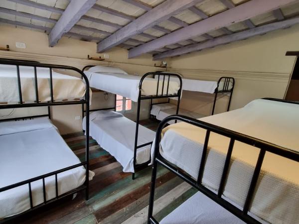 Punto Salta Hostel : photo 3 de la chambre lit dans dortoir mixte de 8 lits 