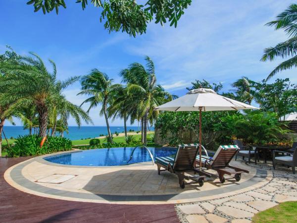 The St. Regis Sanya Yalong Bay Resort : photo 1 de la chambre seaside villa, 1 bedroom villa, king, seafront, pool access ( stay 2 nights or more: sanya airport pick up and drop off service once)