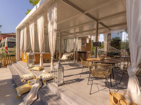 Polidor Camping Resort : photo 6 de la chambre superior mobile villa