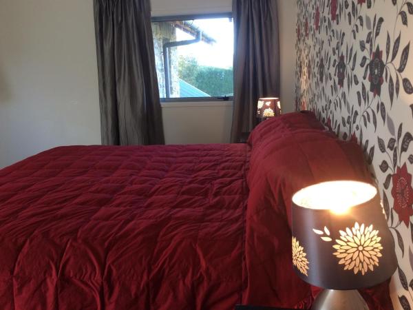 Golfcourse Road Chalets and Lodge : photo 3 de la chambre chalet 2 chambres avec baignoire spa