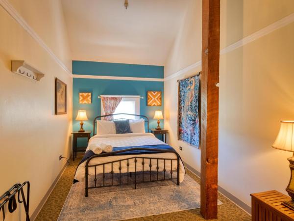 HI Sacramento Hostel : photo 6 de la chambre chambre lit queen-size privée