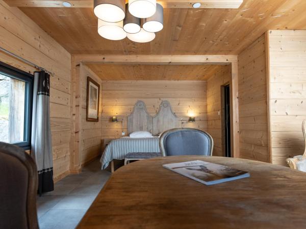 Auberge De La Poulcière : photo 1 de la chambre suite supérieure lit king-size