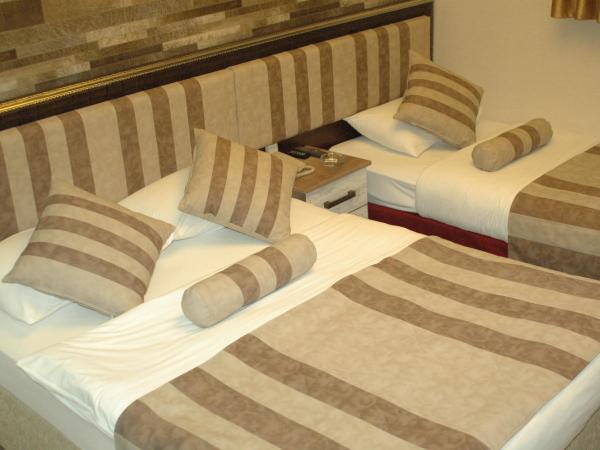 Konak Saray Hotel : photo 8 de la chambre chambre triple