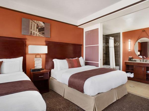 The Emily Morgan Hotel - A DoubleTree by Hilton : photo 2 de la chambre chambre avec 2 grands lits queen-size