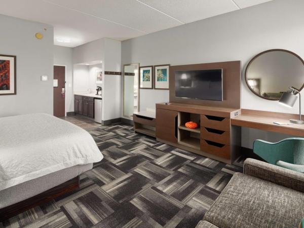 Hampton Inn Louisville Northeast : photo 1 de la chambre suite studio lit king-size - non-fumeurs