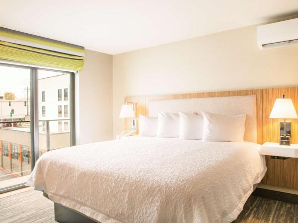 Hampton Inn & Suites Seattle-Downtown : photo 2 de la chambre suite 1 chambre lit king-size - non-fumeurs