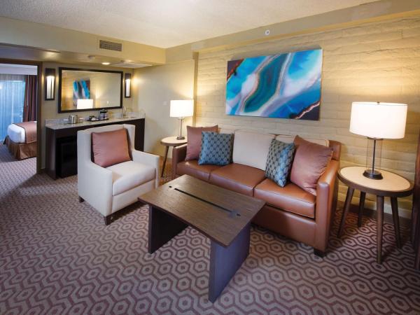DoubleTree Suites by Hilton Tucson-Williams Center : photo 8 de la chambre suite lit king-size