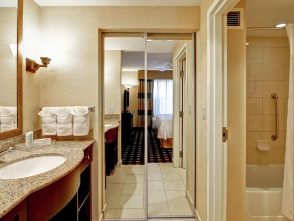 Homewood Suites by Hilton Toronto Airport Corporate Centre : photo 4 de la chambre suite 1 chambre lit king-size - non-fumeurs