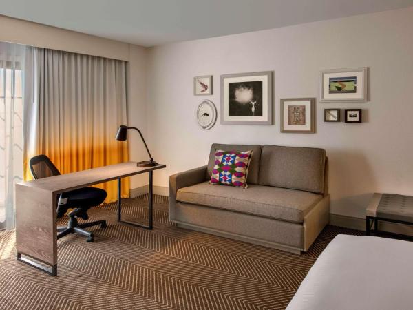 DoubleTree by Hilton Austin : photo 2 de la chambre chambre lit king-size