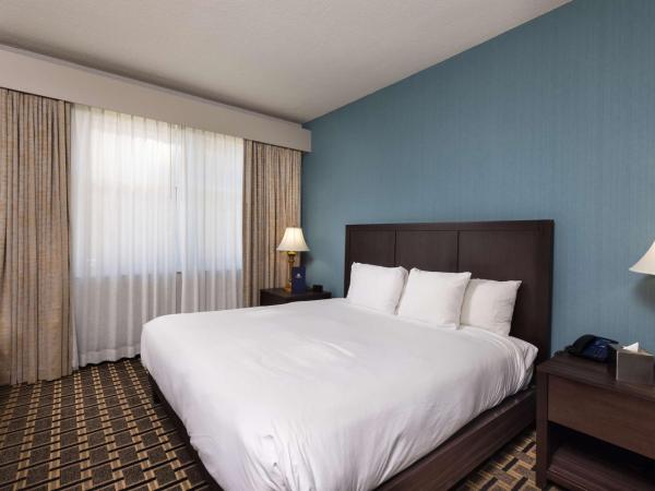 Inn at the Colonnade Baltimore - A DoubleTree by Hilton Hotel : photo 8 de la chambre chambre lit king-size deluxe - non-fumeurs