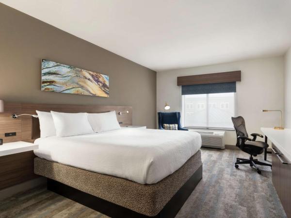 Hilton Garden Inn Charlotte/Ayrsley : photo 1 de la chambre chambre lit king-size