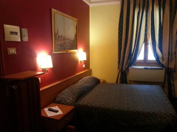 Hotel Santa Croce : photo 3 de la chambre chambre double ou lits jumeaux Économique