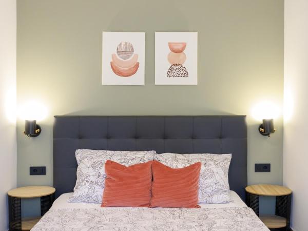 Apartments & Rooms Darrer : photo 10 de la chambre appartement avec balcon