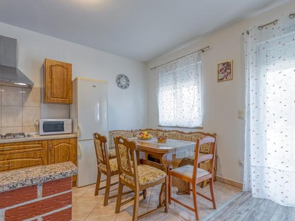 Mara : photo 4 de la chambre appartement avec terrasse