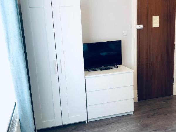 Roundhay, North Leeds Accommodation : photo 8 de la chambre chambre double avec salle de bains privative