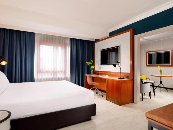 Four Points by Sheraton Siena : photo 2 de la chambre suite 1 chambre lit king-size