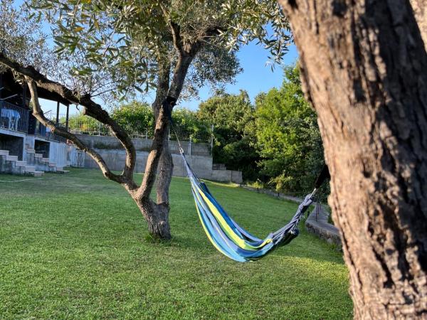Casa dei Nonni : photo 5 de la chambre appartement - vue sur jardin