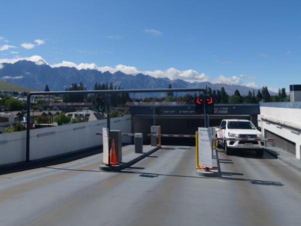 Heart of Queenstown : photo 1 de la chambre appartement avec vue sur lac - 6
