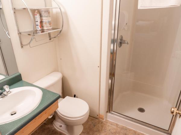 HI Banff Alpine Centre - Hostel : photo 5 de la chambre chalet