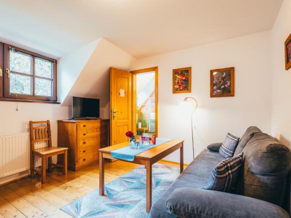 Penzion Tilia : photo 2 de la chambre duplex triple room with extra bed available