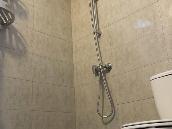 Single Room with private bathroom : photo 8 de la chambre chambre simple avec salle de bains privative