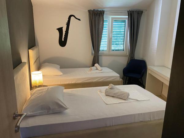 Guest House Lorenta : photo 9 de la chambre appartement 2 chambres