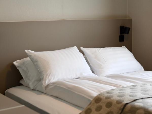 Hotel Local 101 : photo 1 de la chambre chambre double Économique