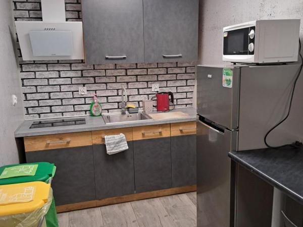 Hostel Kandulski : photo 5 de la chambre chambre triple avec salle de bains privative