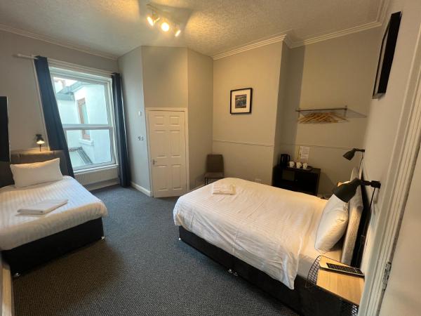 Lost Guest House Aberdeen : photo 1 de la chambre chambre double ou lits jumeaux