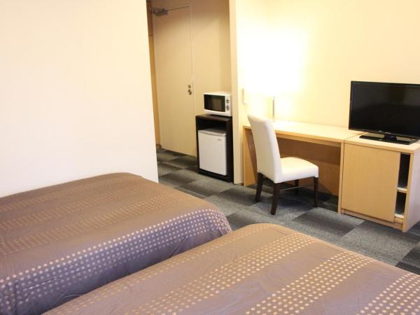HOTEL LiVEMAX BUDGET Chiba Mihama : photo 3 de la chambre chambre lits jumeaux - non-fumeurs