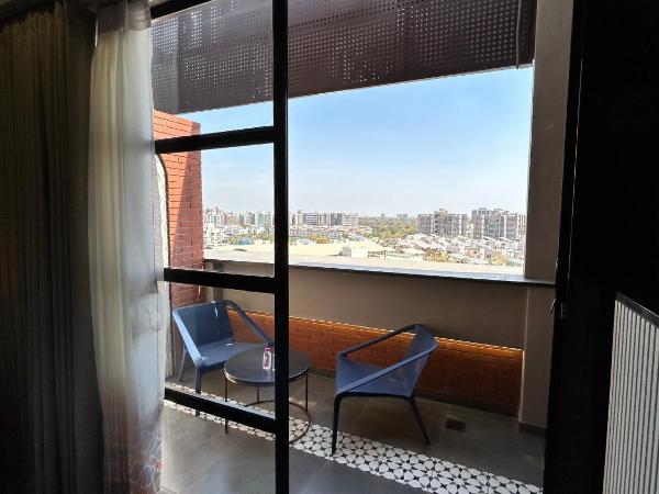 Apricot Motera : photo 3 de la chambre chambre double deluxe avec balcon