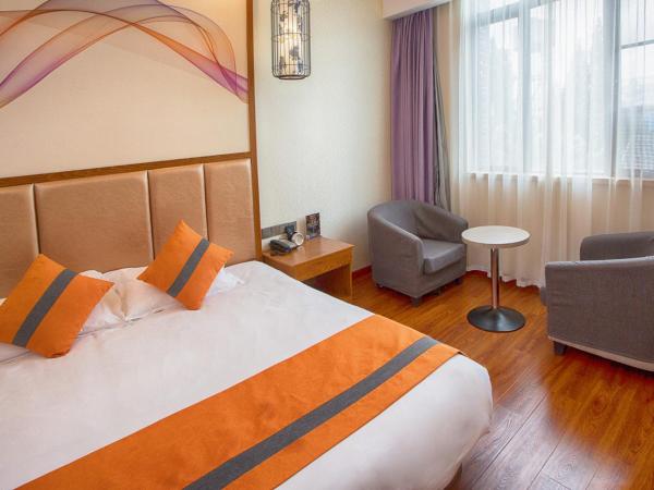 Lin Yin Holiday Hotel(Pudong Airport) : photo 4 de la chambre chambre double avec salle de bains privative