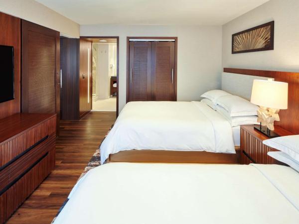 Hilton Grand Vacations Club Hokulani Waikiki Honolulu : photo 2 de la chambre suite 1 chambre avec 2 lits doubles et canapé-lit