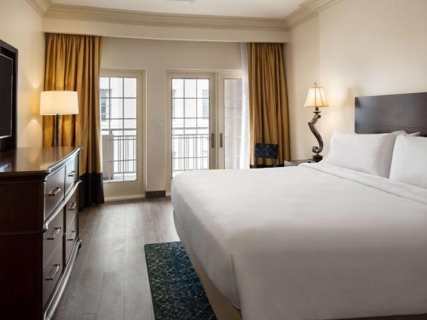 Embassy Suites by Hilton New Orleans Convention Center : photo 5 de la chambre suite lit king-size