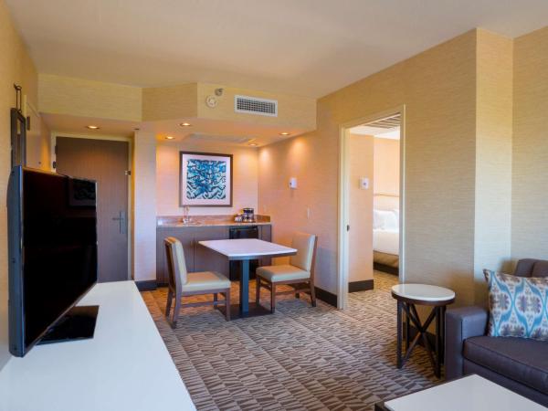 Hilton Phoenix Airport : photo 2 de la chambre suite 1 chambre lit king-size