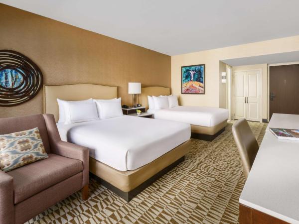Hilton Phoenix Airport : photo 5 de la chambre chambre standard avec 2 lits queen-size