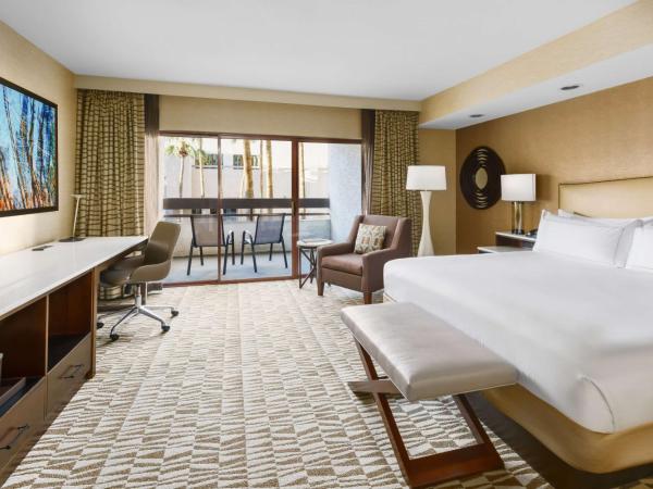 Hilton Phoenix Airport : photo 4 de la chambre chambre lit king-size standard
