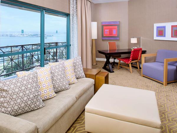 Embassy Suites by Hilton San Diego Bay Downtown : photo 2 de la chambre suite de luxe