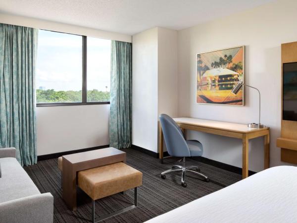 Embassy Suites by Hilton Tampa Airport Westshore : photo 1 de la chambre suite studio lit king-size - non-fumeurs